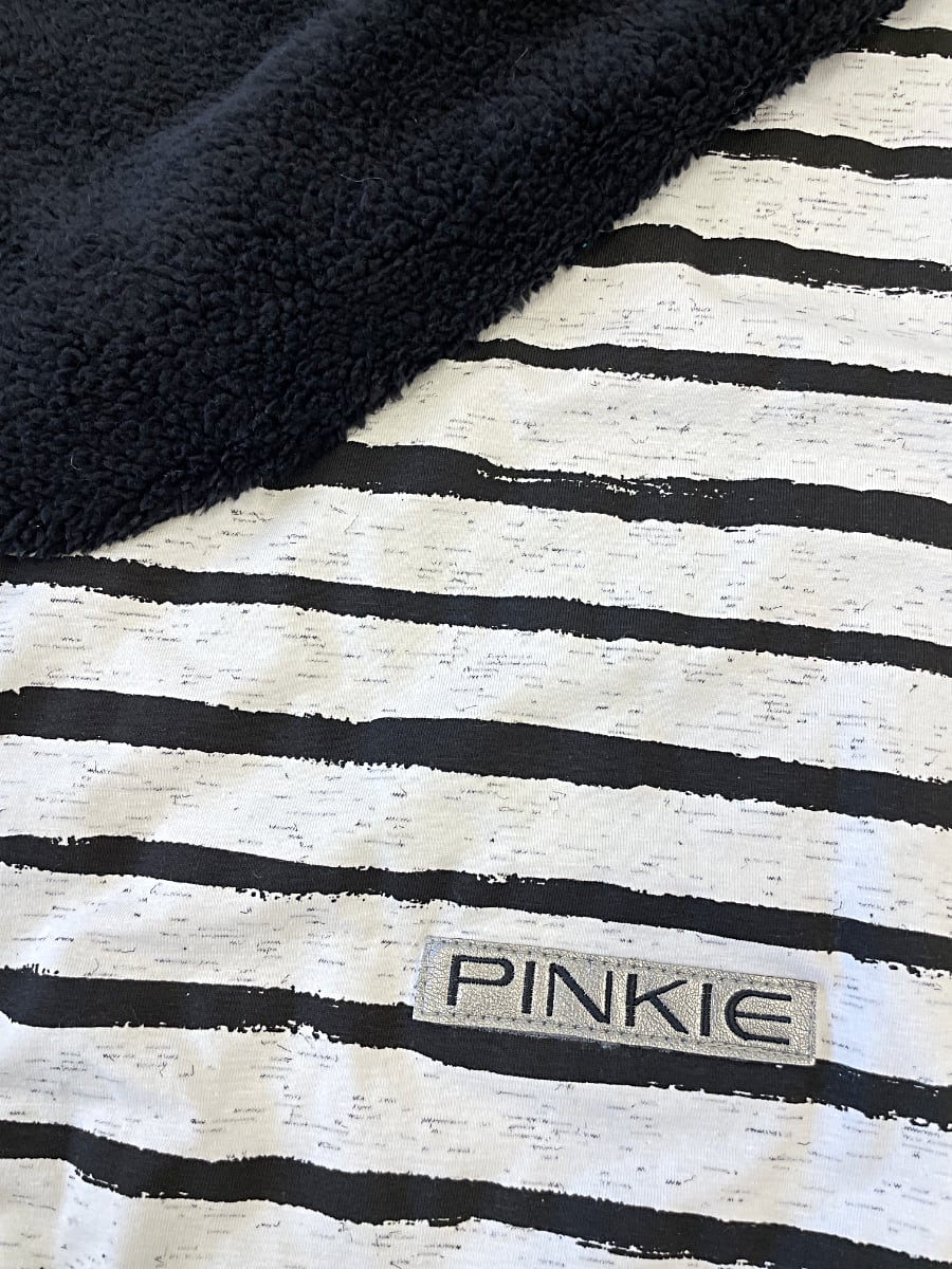 kliknutít zobrazíte maximální velikost obrázku deka so sťahovaním Pinkie Stripe White